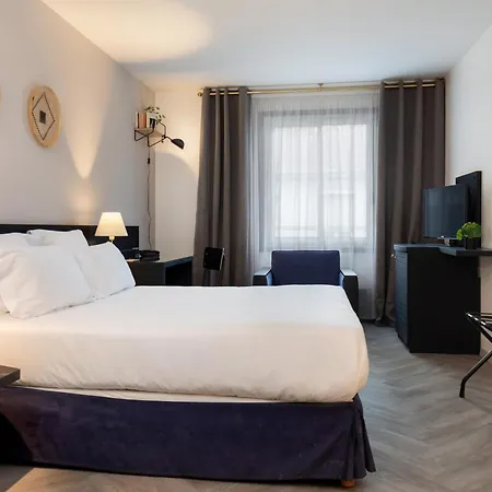 호텔 Chromatics & Restaurant Hill Club By Happyculture 3*