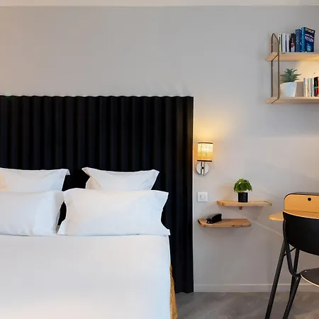 Chromatics & Restaurant Hill Club By Happyculture Szálloda Lyon
