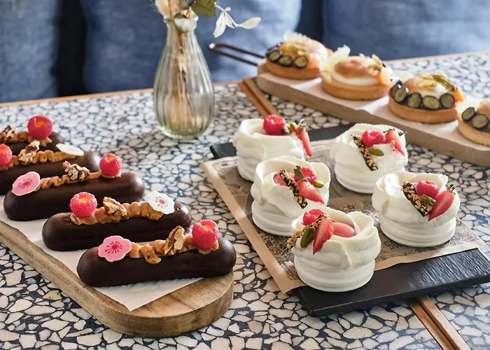 酒店 Chromatics & Restaurant Hill Club By Happyculture 3*