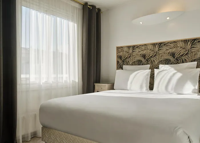 酒店 Chromatics & Restaurant Hill Club By Happyculture 里昂