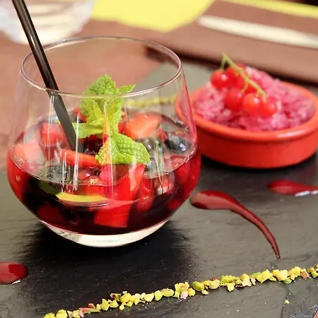 Chromatics & Restaurant Hill Club By Happyculture Lyon