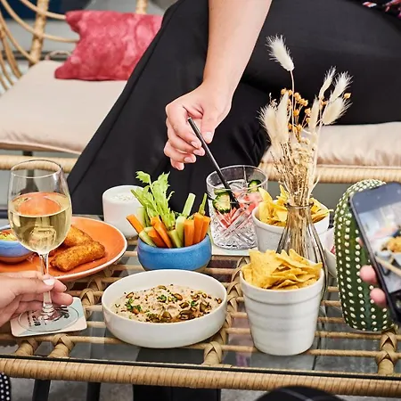 Chromatics & Restaurant Hill Club By Happyculture