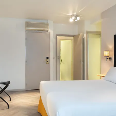 Chromatics & Restaurant Hill Club By Happyculture Hotel 3*